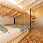 Nid Douillet Renove Sur Les Pistes In Out * Megeve